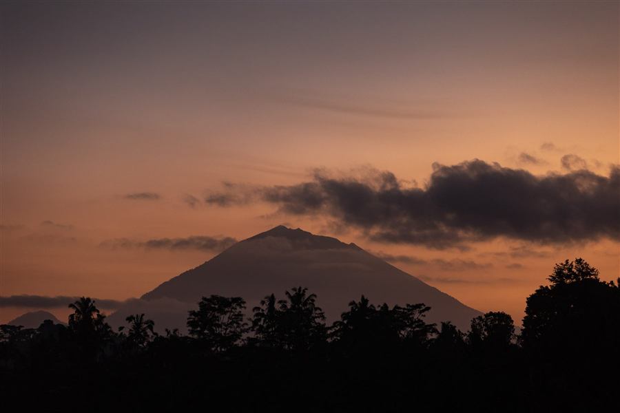 Mar de Arena al amanecer en el Monte Bromo, Java Oriental